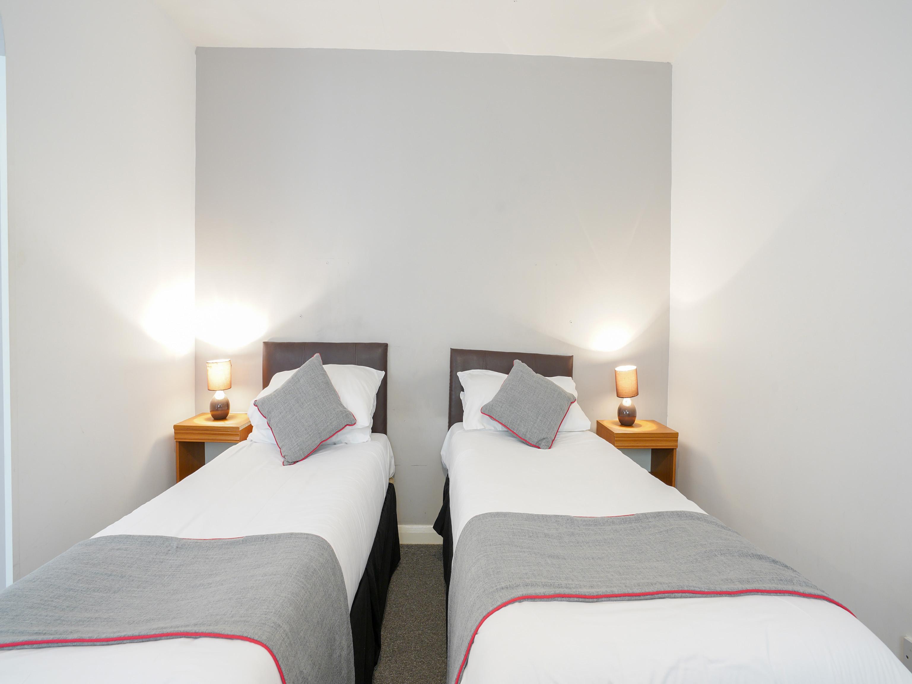 Oyo Shanklin Beach Hotel Esterno foto