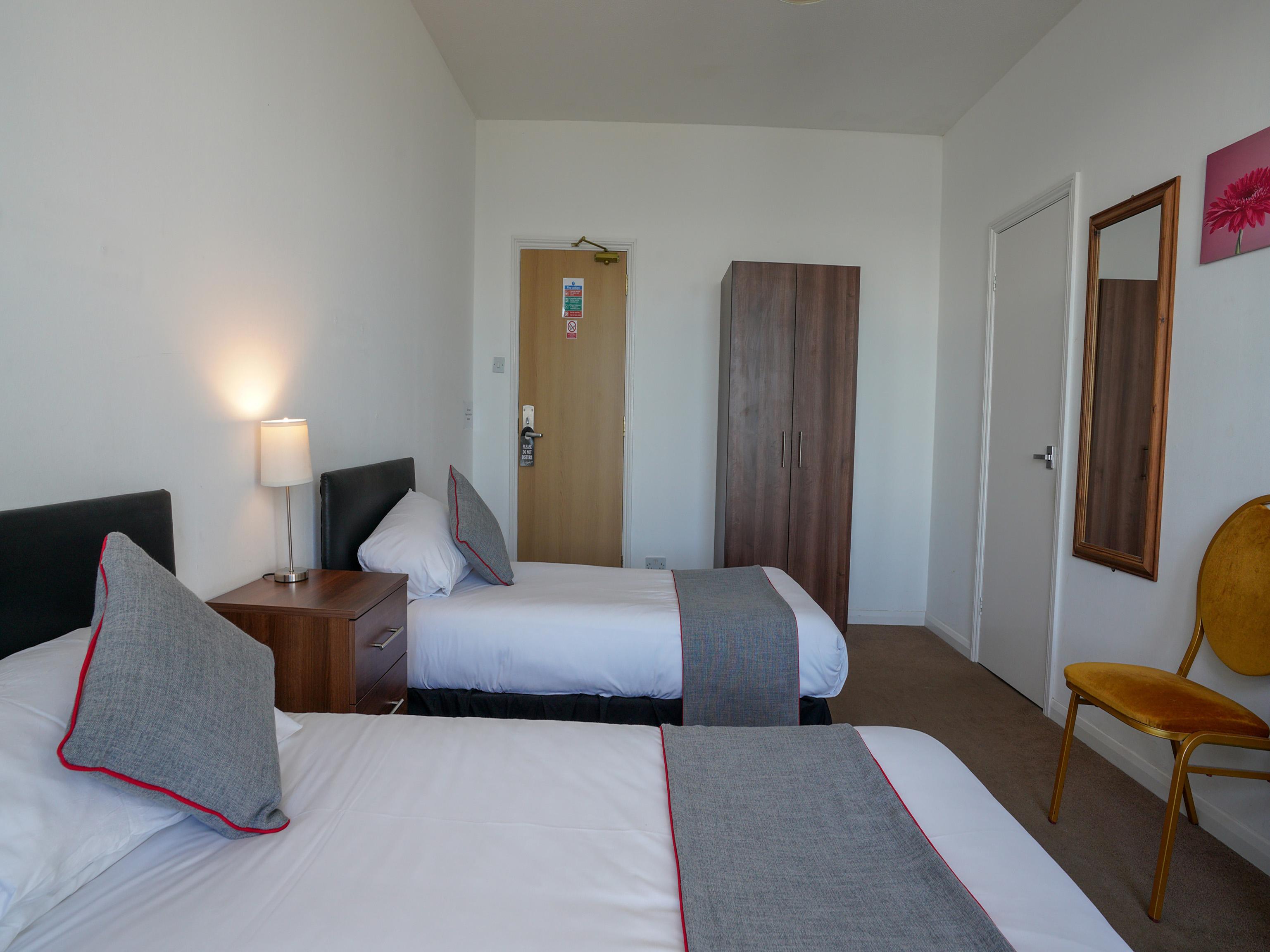 Oyo Shanklin Beach Hotel Esterno foto