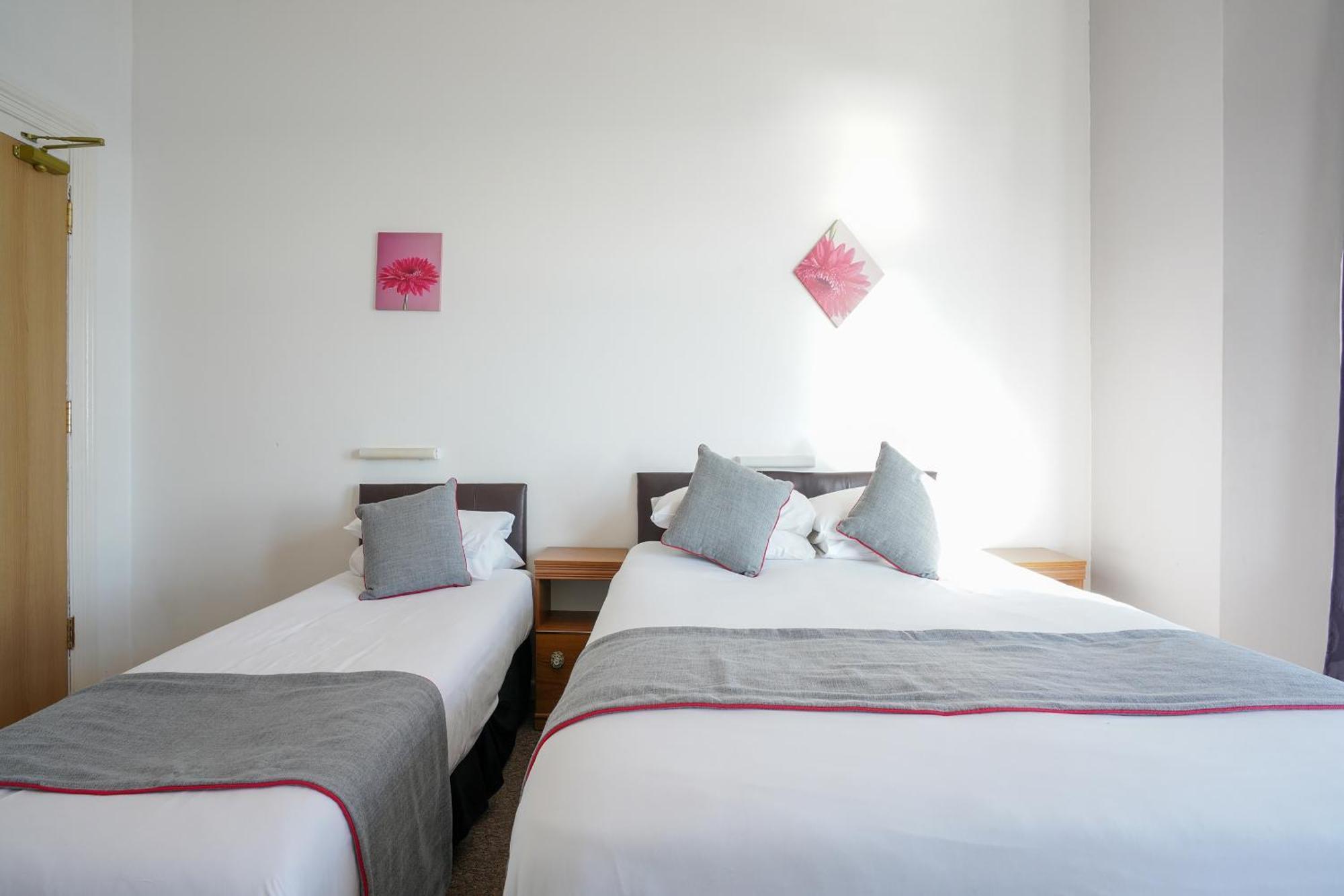 Oyo Shanklin Beach Hotel Esterno foto