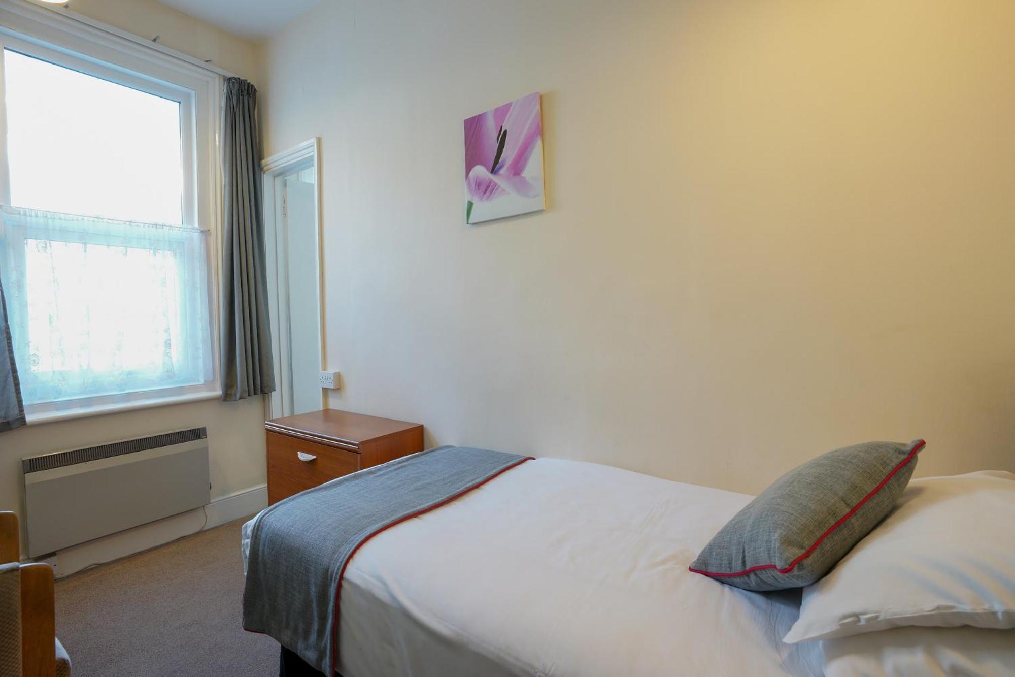 Oyo Shanklin Beach Hotel Esterno foto