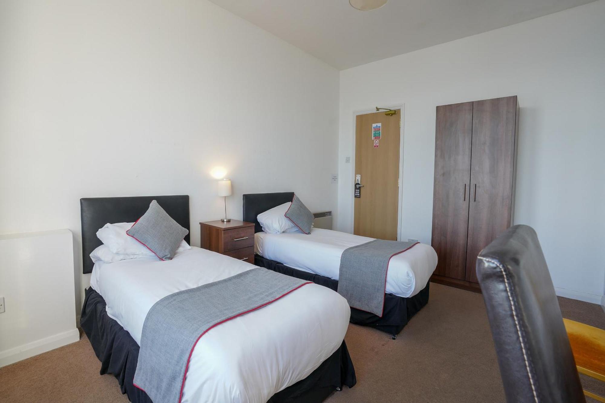 Oyo Shanklin Beach Hotel Esterno foto