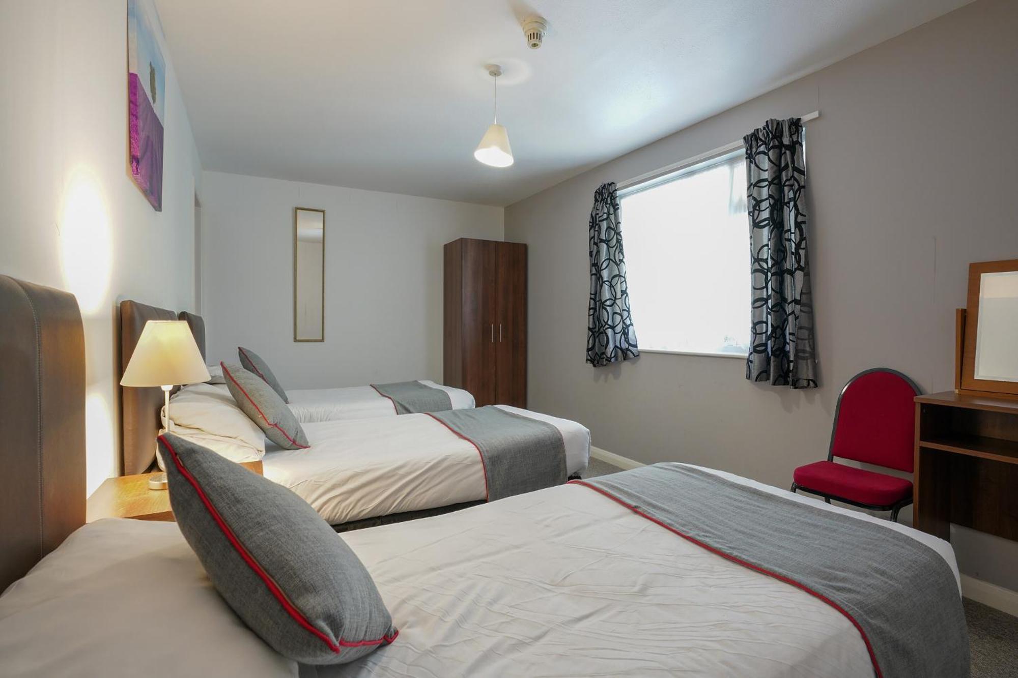 Oyo Shanklin Beach Hotel Esterno foto