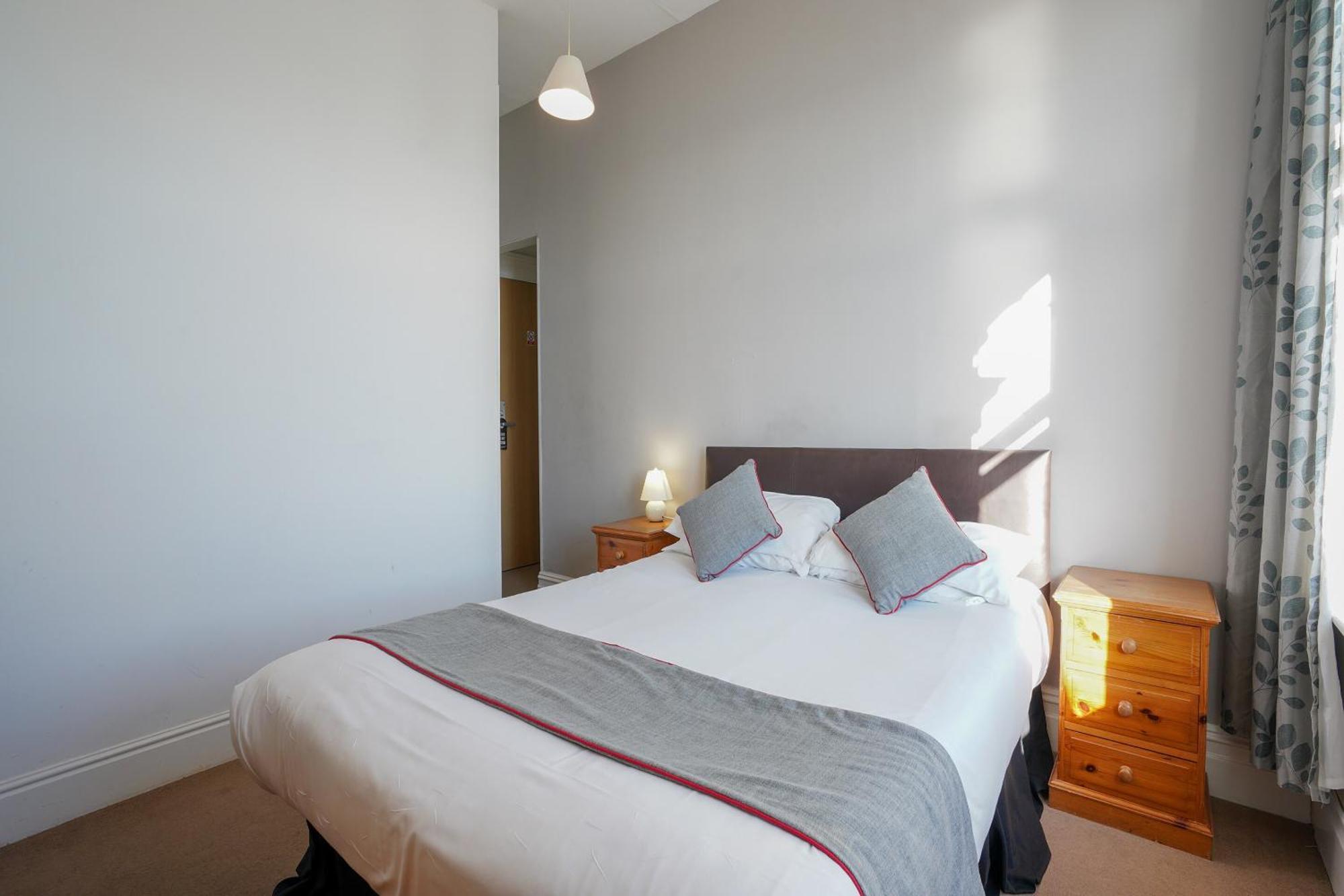 Oyo Shanklin Beach Hotel Esterno foto